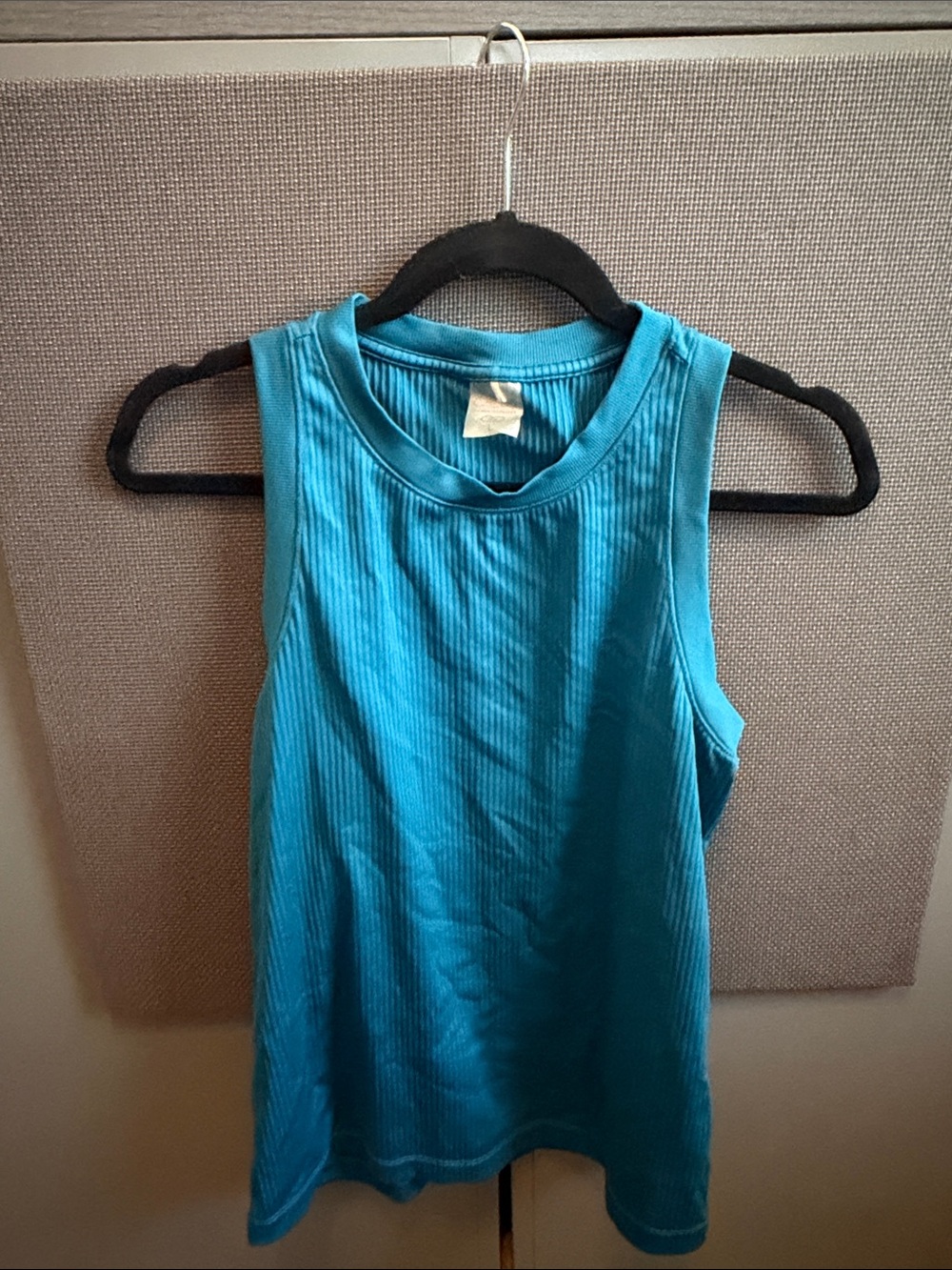 Sleeveless Ribbed Tank Top in Teal - Picture 3 of 5